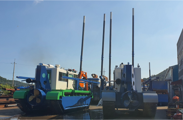 연약지반 및 협소수로용 수륙양용 준설선